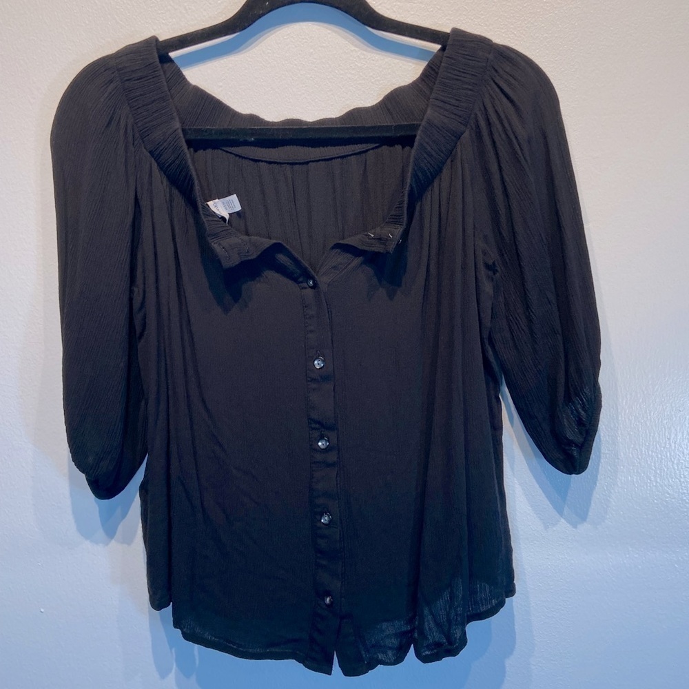 Calvin Klein Women’s‎ Top Sz XS Black 1/4 Sleeve Cold Shoulder Boho Button Front